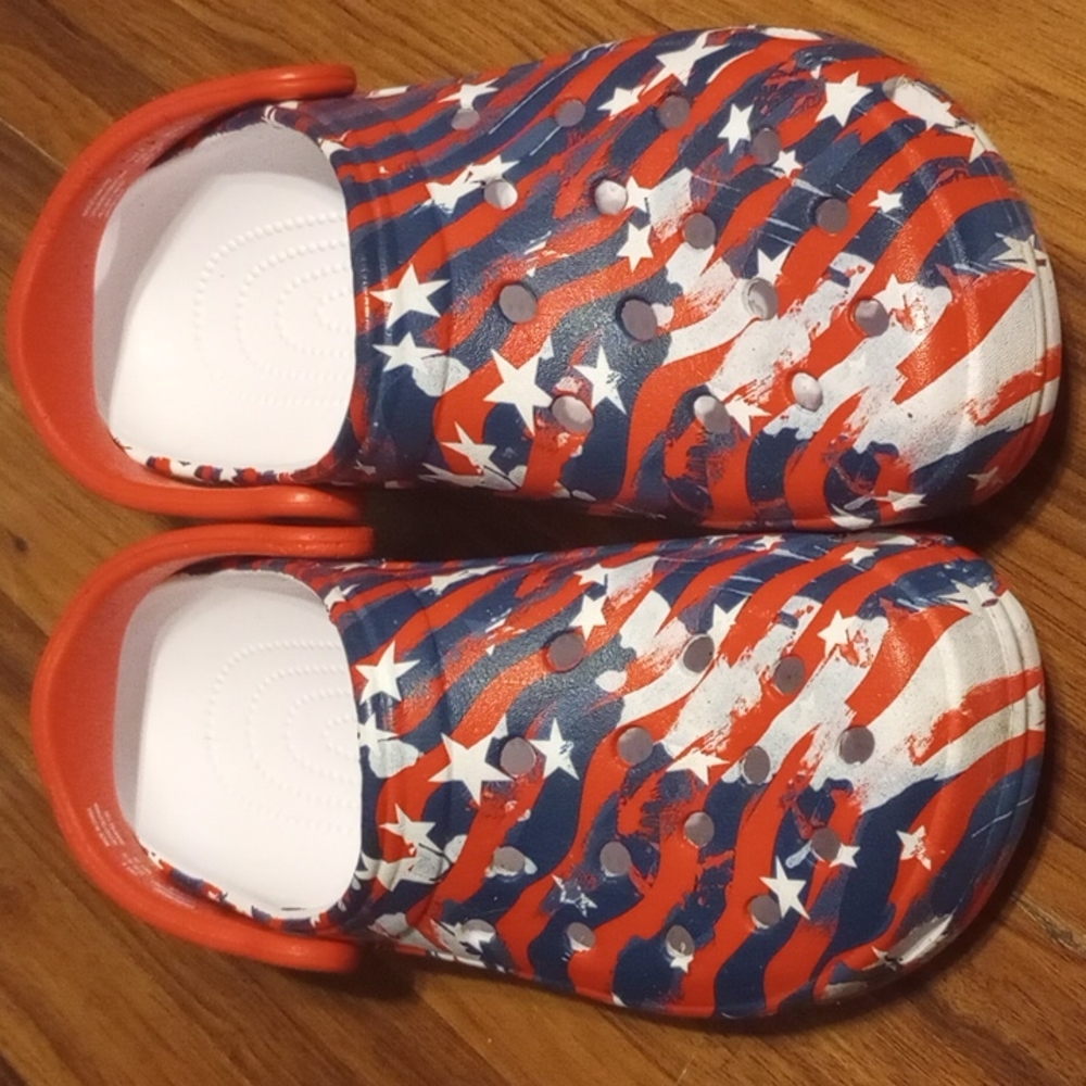 Women's crocs